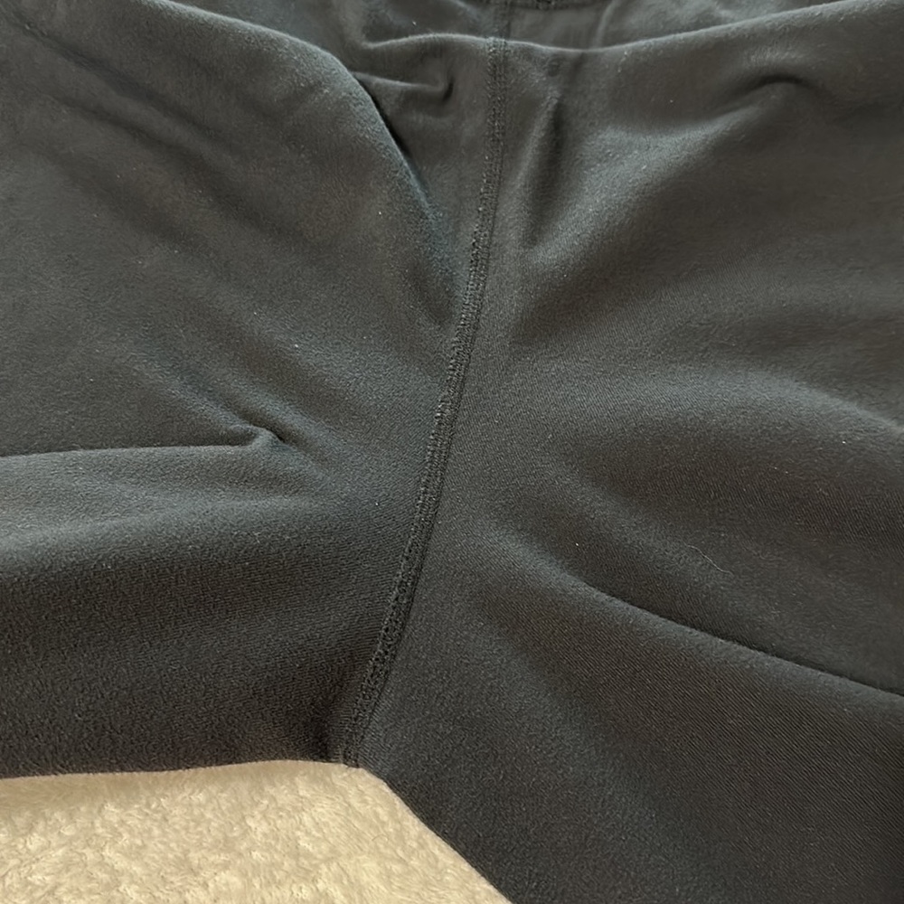 Lululemon Still Crop - Picture 11 of 12